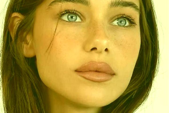 Riley, 25, a brunette brown-eyed slavic companion based in Chizu. Offering Roleplay, Striptease, Girlfriend Experience, Party Girl. Available for incall and ...
