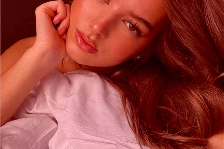 Riley, 25, a chestnut green-eyed latina companion based in Flogny-la-Chapelle. Offering Travel Companion, OWO, GFE. Available for incall and outcall, day and...
