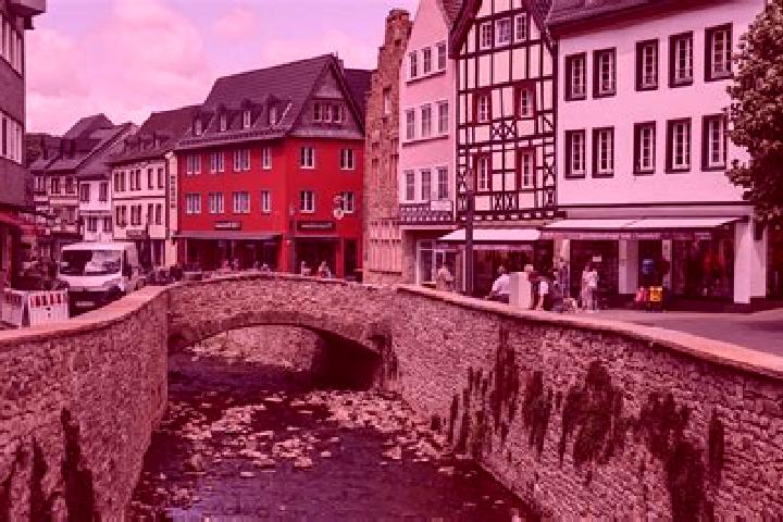 Riley, 25 — Escort in Bad Muenstereifel, Germany