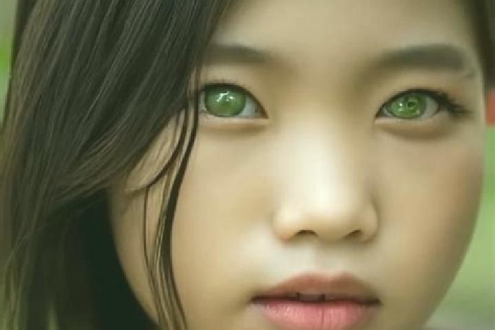 Riley, 26, a brunette green-eyed asian companion based in Changle. Offering CIM, Tantra, Massage, Fetish. Available for incall and outcall, day and evening d...