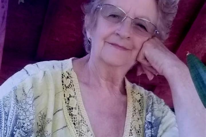 Riley, 26 — Escort in Blanzi, Romania