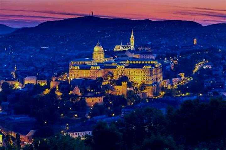 Riley, 26 — Escort in Buda, Hungary
