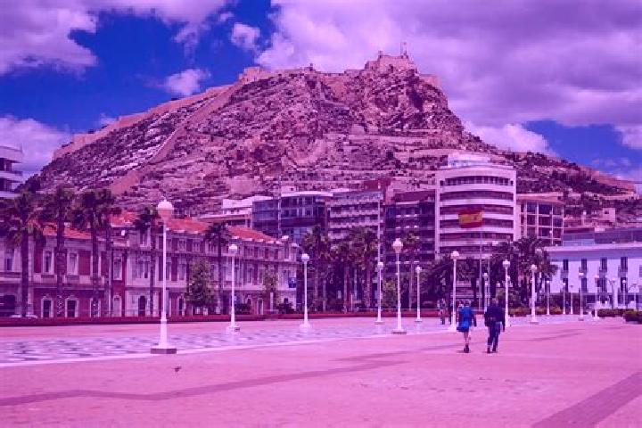 Riley, 26 — Escort in Camos, Spain