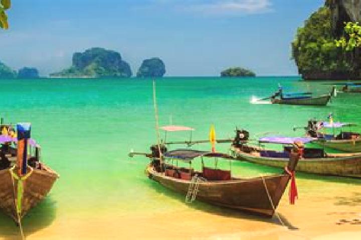 Riley, 26 — Escort in Chaiya, Thailand
