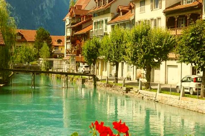 Riley, 26 — Escort in Pery, Switzerland