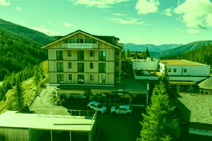 Riley, 26 — Escort in Rennweg am Katschberg, Austria
