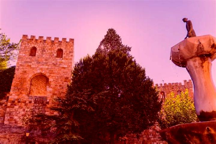 Riley, 26 — Escort in Villahermosa del Rio, Spain