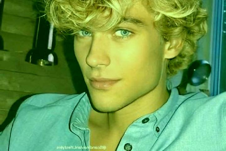 Riley, 27, a blonde blue-eyed middle eastern companion based in Rotterdam. Offering Tantra, 69, Couples, BDSM. Available for incall and outcall, overnight bo...