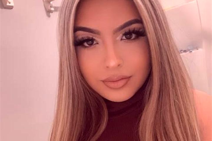 Riley, 27, a blonde dark-eyed latina companion based in Benafarces. Offering Massage, Girlfriend Experience, Roleplay. Available for incall and outcall, over...
