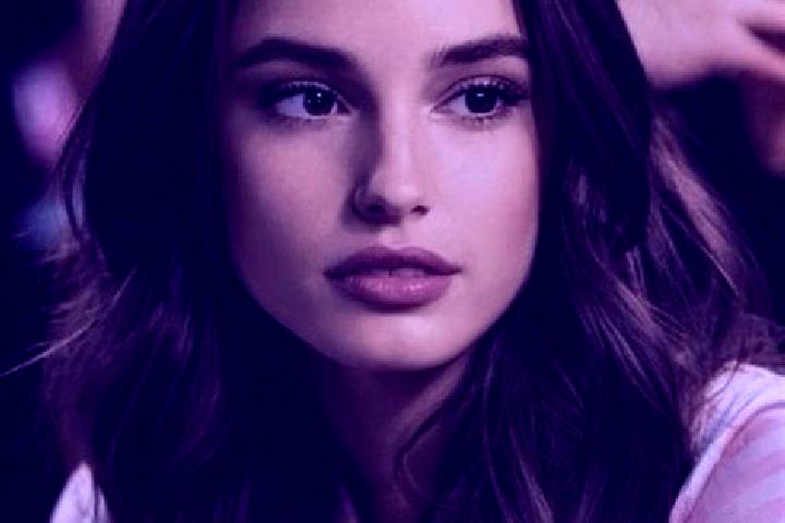 Riley, 27, a brunette brown-eyed ebony companion based in Nioupinbeniekro. Offering Fetish, Duos, Girlfriend Experience, Erotic Massage, Deep French Kissing....