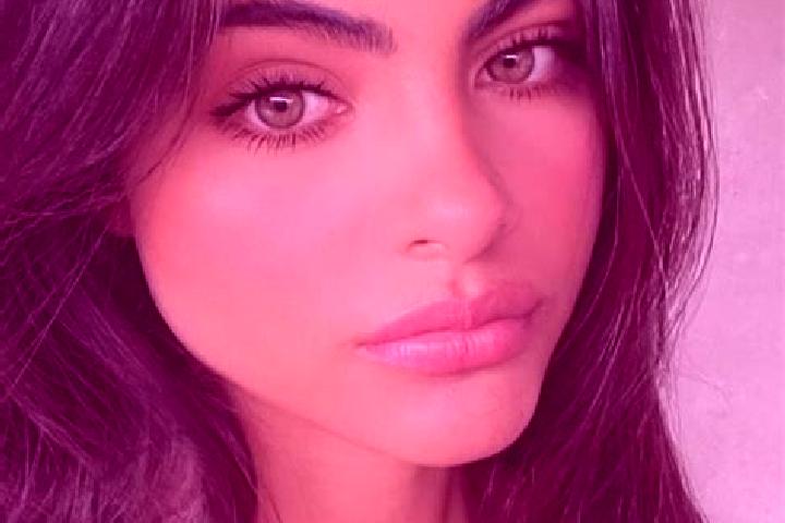Riley, 27, a brunette green-eyed middle eastern companion based in Sunja. Offering 69, CIM. Available for incall and outcall, overnight bookings available.