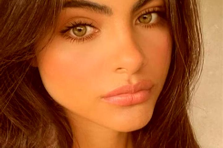 Riley, 27, a brunette grey-eyed middle eastern companion based in Stawiguda. Offering OWO, Massage, Roleplay, Domination, GFE. Available for incall and outca...