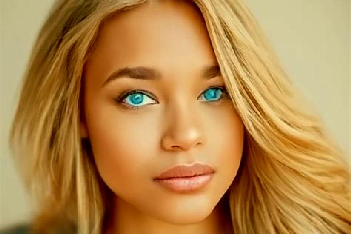 Riley, 27, a dark blonde blue-eyed latina companion based in Papa. Offering A-Level, Domination, Duos. Available for incall and outcall, day and evening dates.