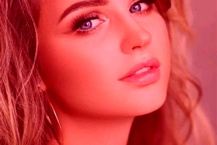 Riley, 27, a dark blonde blue-eyed mediterranean companion based in Jadranovo. Offering Girlfriend Experience, Party Girl, Massage, GFE. Available for incall...