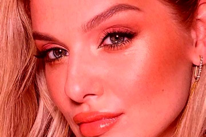 Riley, 27, a dark blonde green-eyed mediterranean companion based in Al Khafji. Offering Deep French Kissing, Domination, 69. Available for incall and outcal...