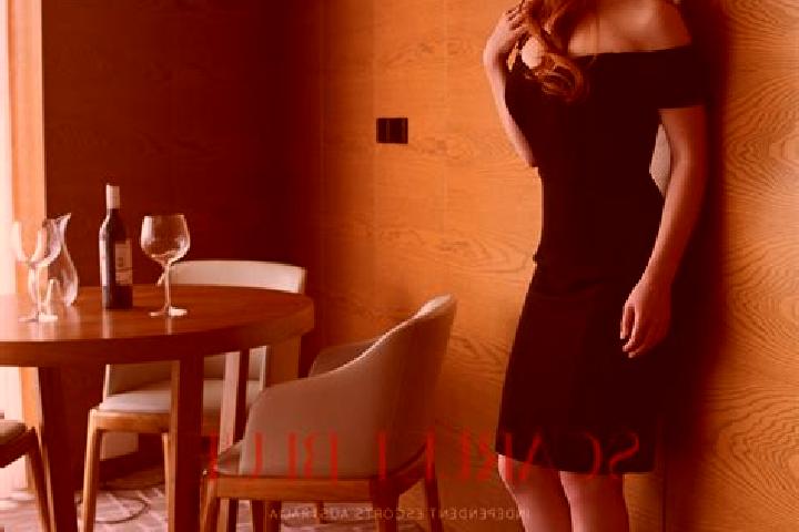Riley, 27, a red grey-eyed ebony companion based in Qushi an. Offering Dinner Date, Fetish, 69. Available for incall and outcall, overnight bookings available.