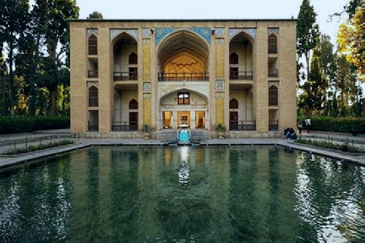 Riley, 27 — Escort in Kashan, Iran