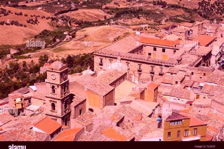 Riley, 27 — Escort in Leonforte, Italy