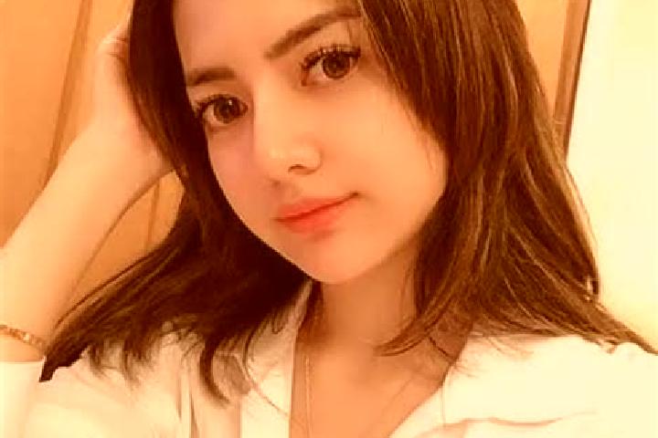 Riley, 27 — Escort in Triwil, Indonesia