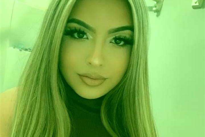 Riley, 28, a blonde amber-eyed latina companion based in Etrek. Offering Party Girl, Massage, Striptease, A-Level. Available for incall and outcall, overnigh...