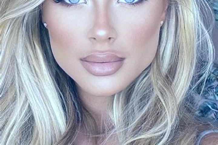 Riley, 28, a blonde blue-eyed latina companion based in Fronti. Offering Girlfriend Experience, Overnight, BDSM, Massage, Dinner Date. Available for incall a...