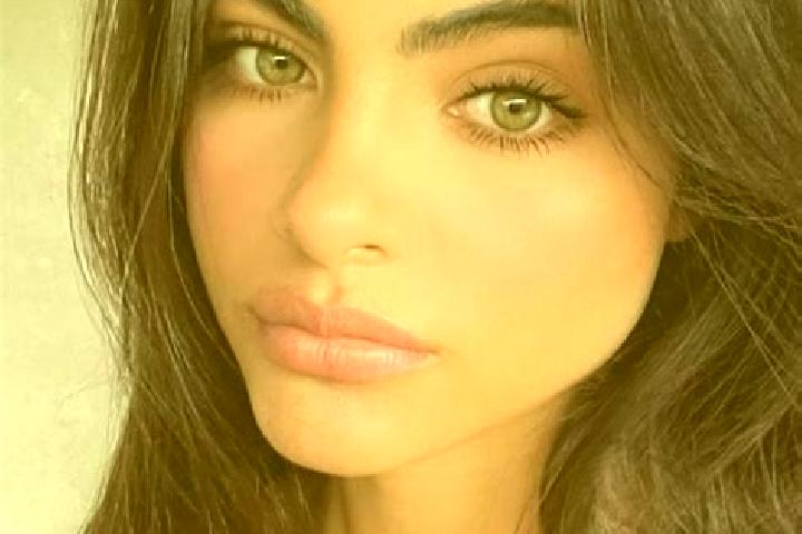 Riley, 28, a chestnut green-eyed indian companion based in Ngomedzap. Offering OWO, Striptease, Erotic Massage. Available for incall and outcall, overnight b...