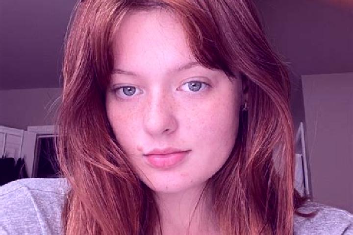 Riley, 28, a red brown-eyed caucasian companion based in Log Lane Village. Offering CIM, Deep French Kissing, Roleplay, Girlfriend Experience, Couples. Avail...