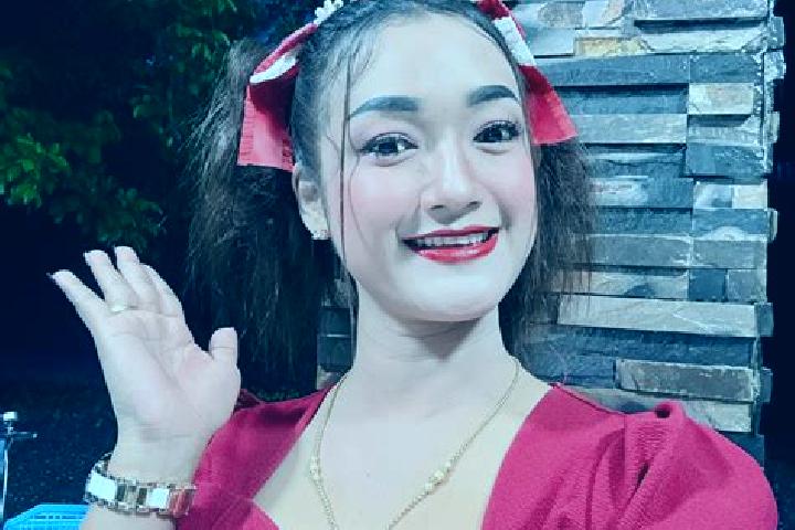 Riley, 28 — Escort in Ban Na San, Thailand