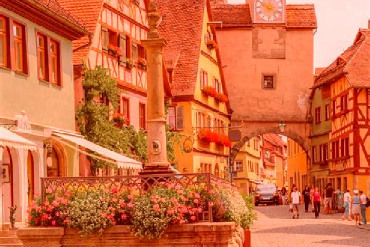 Riley, 28 — Escort in Bobingen, Germany