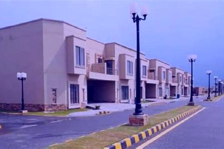 Riley, 28 — Escort in Karachi University Employees Co-operative Housing Society, Pakistan