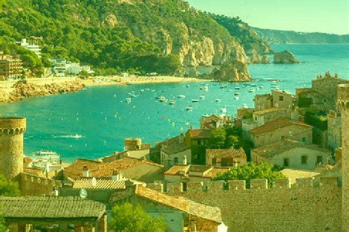Riley, 28 — Escort in Miengo, Spain