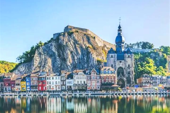 Riley, 28 — Escort in Pietrebais, Belgium