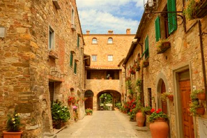 Riley, 28 — Escort in Poggio di Chiesanuova, San Marino