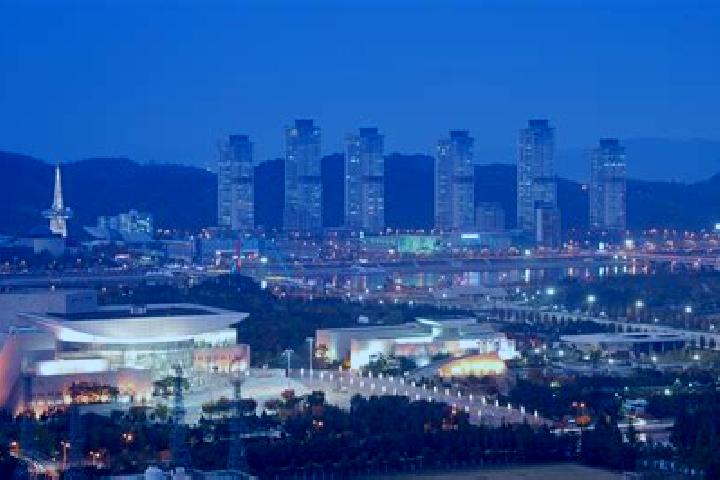 Riley, 28 — Escort in Yuseong, South Korea