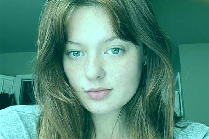 Riley, 29, a auburn hazel-eyed slavic companion based in Monteriggioni. Offering Roleplay, Duos, OWO. Available for incall and outcall, day and evening dates.
