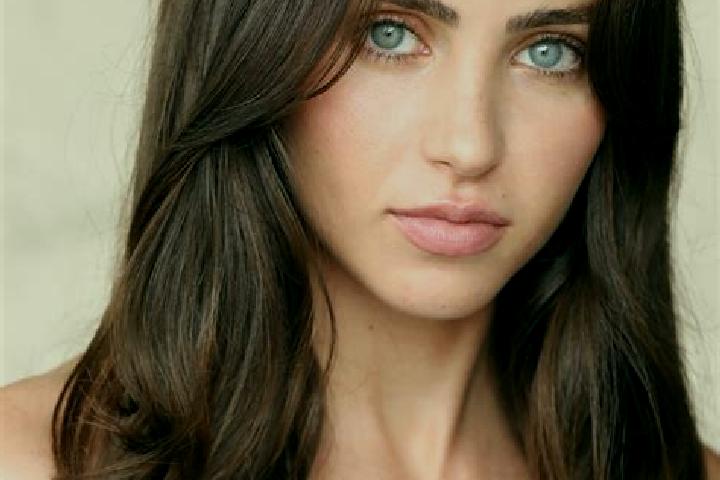 Riley, 29, a brunette blue-eyed mediterranean companion based in Niando. Offering GFE, 69. Available for incall and outcall, overnight bookings available.