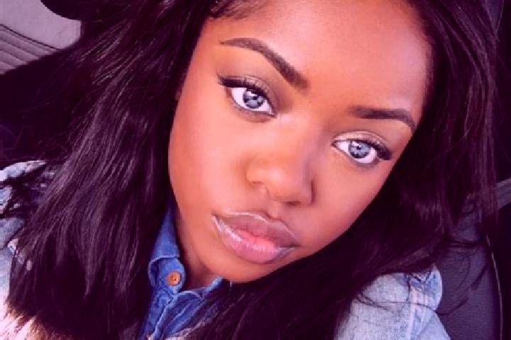 Riley, 29, a red blue-eyed ebony companion based in Huangludian. Offering GFE, Domination, Overnight. Available for incall and outcall, day and evening dates.