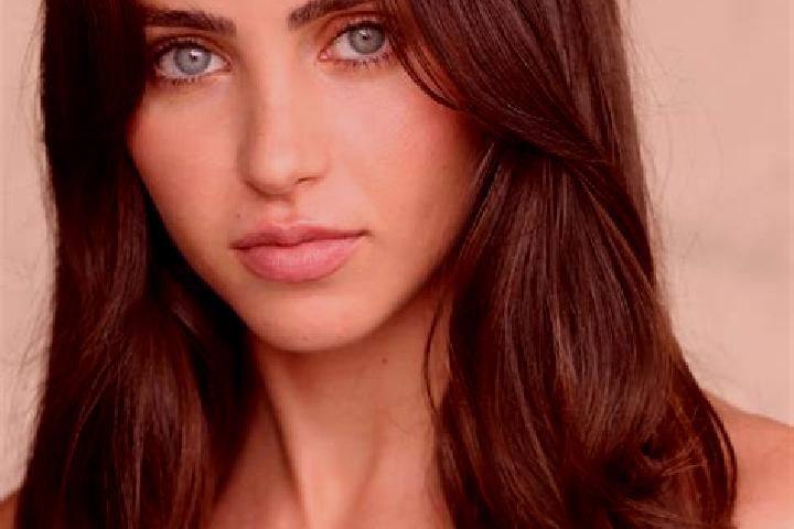 Riley, 29, a red brown-eyed mixed companion based in Ponte da Barca. Offering Roleplay, Domination, OWO. Available for incall and outcall, day and evening da...