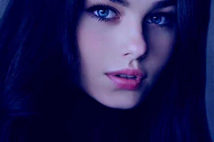 Riley, 29, a red dark-eyed slavic companion based in Valea Borcutului. Offering Tantra, CIM, Roleplay. Available for incall and outcall, day and evening dates.