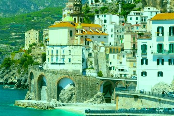 Riley, 29 — Escort in Casalgrasso, Italy