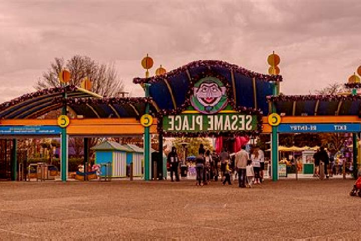 Riley, 29 — Escort in Sesame Park, Canada