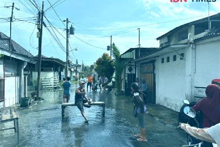 Riley, 29 — Escort in Sukoharjo, Indonesia