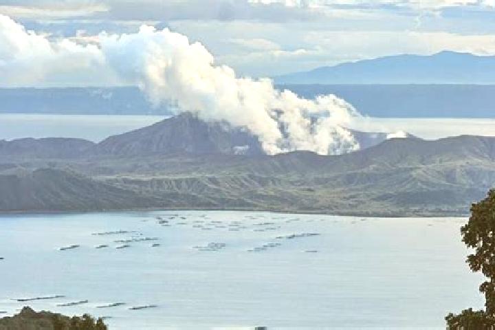 Riley, 29 — Escort in Taal, Philippines