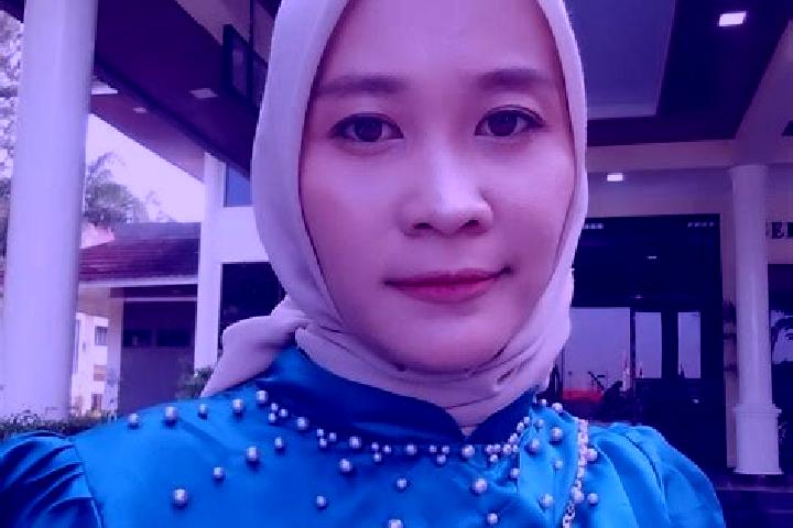 Riley, 30 — Escort in Cikiruh Wetan, Indonesia