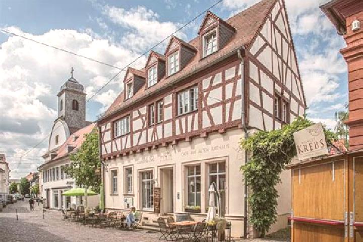 Riley, 30 — Escort in Freinsheim, Germany