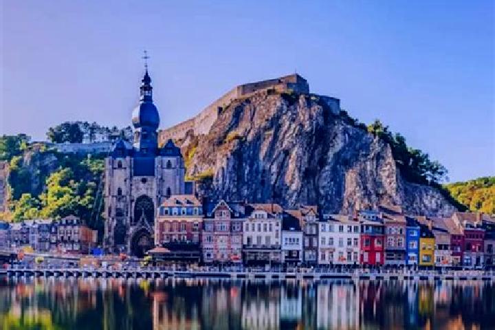 Riley, 30 — Escort in Roux, Belgium