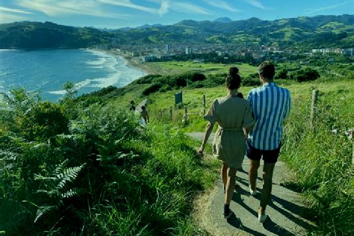 Riley, 30 — Escort in Zarautz, Spain