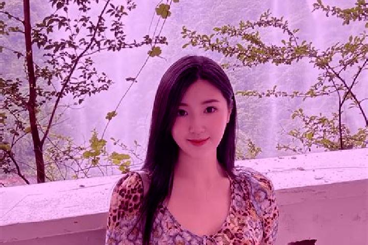 Riley, 31 — Escort in Lilin, China