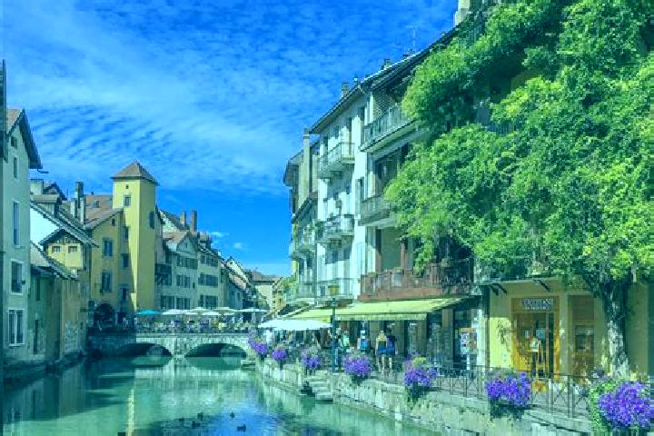 Riley, 31 — Escort in Ors, France