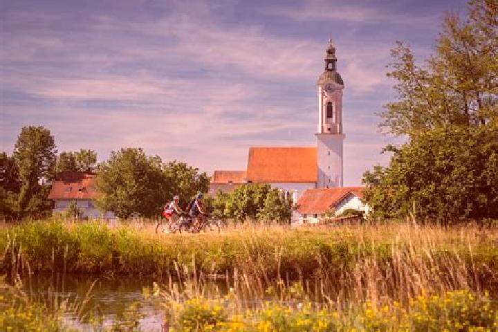 Riley, 31 — Escort in Zolling, Germany